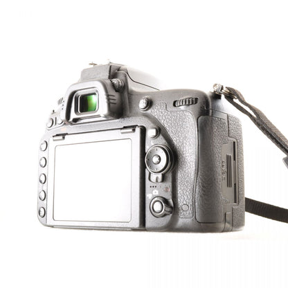 【中古】Nikon D750 24.3MP 一眼レフ デジタルカメラ デジタルカメラ ニコン