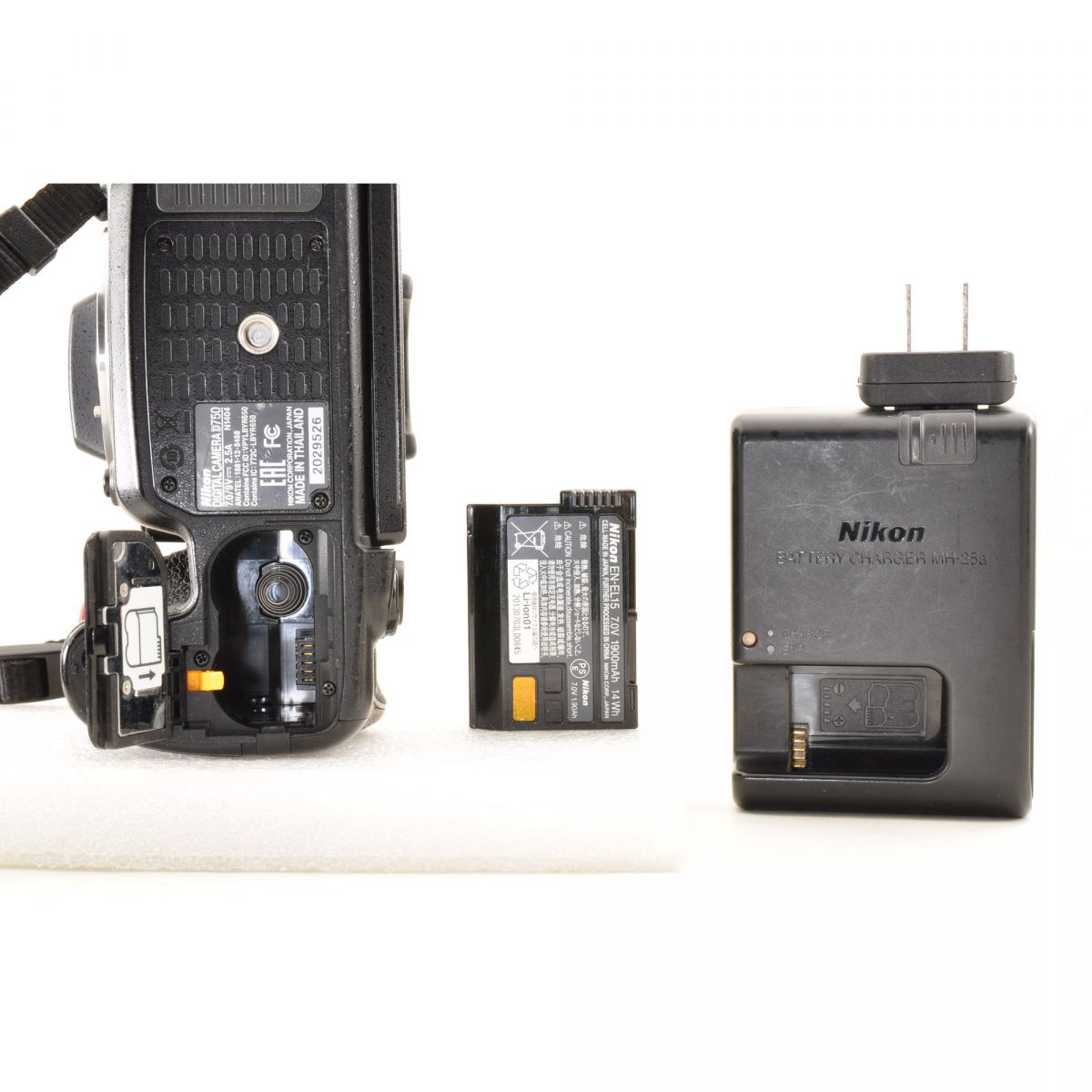 【中古】Nikon D750 24.3MP 一眼レフ デジタルカメラ デジタルカメラ ニコン