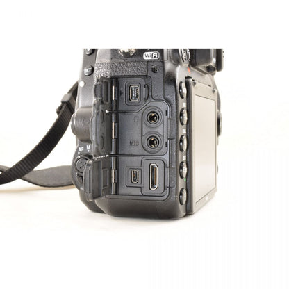 【中古】Nikon D750 24.3MP 一眼レフ デジタルカメラ デジタルカメラ ニコン