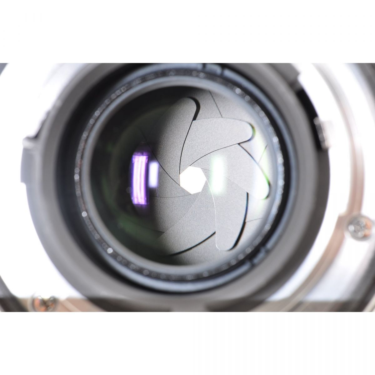 【中古】Nikon AF-S NIKKOR 20mm f/1.8G ED 20mm f/1.8G 単焦点 カメラレンズ 交換レンズ フード付 ニコン