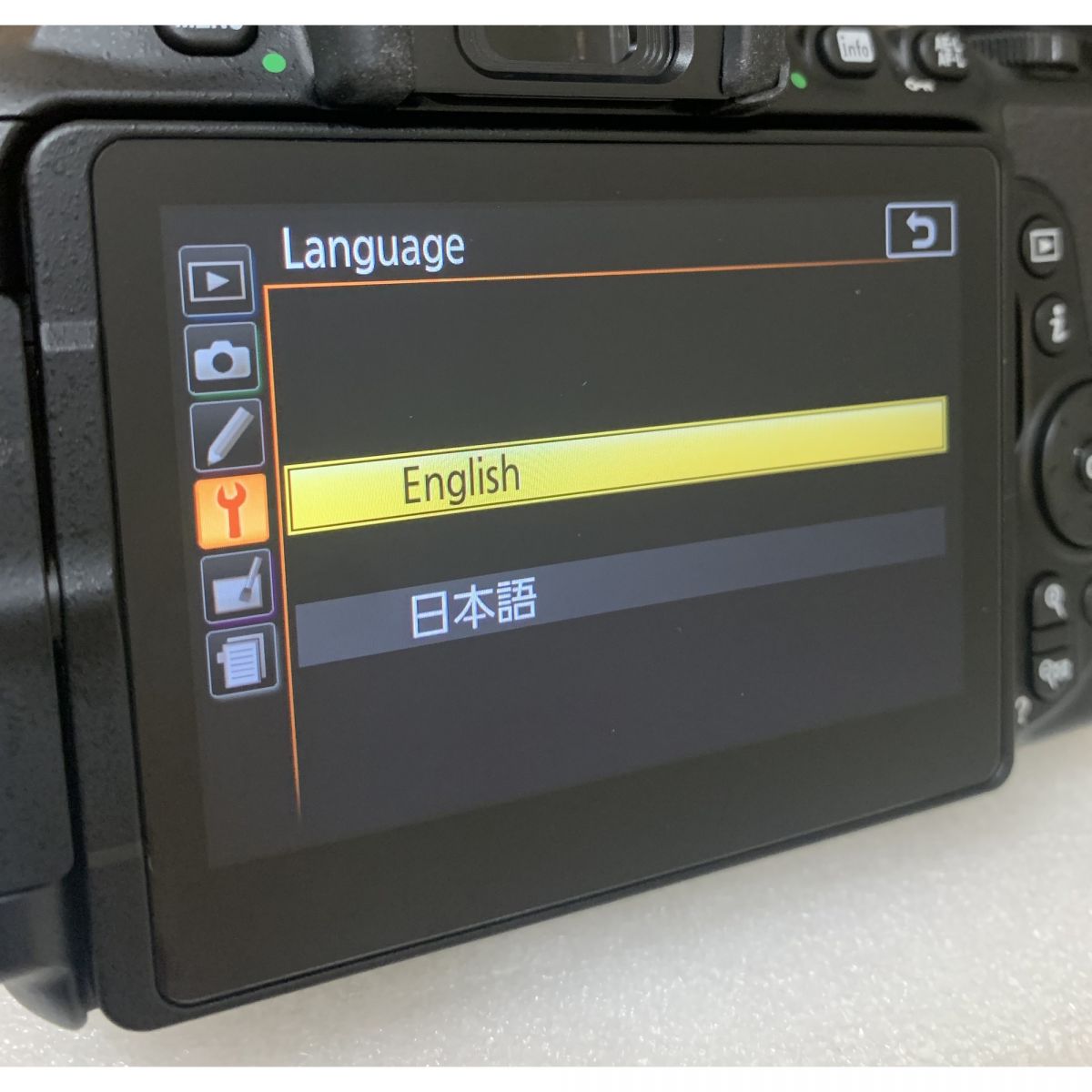【中古】Nikon D5600 24.2MP 一眼レフ デジタルカメラ デジタルカメラ ニコン
