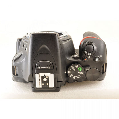 【中古】Nikon D5600 24.2MP 一眼レフ デジタルカメラ デジタルカメラ ニコン