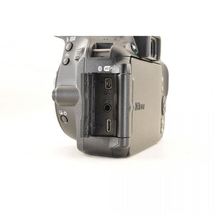 【中古】Nikon D5600 24.2MP 一眼レフ デジタルカメラ デジタルカメラ ニコン