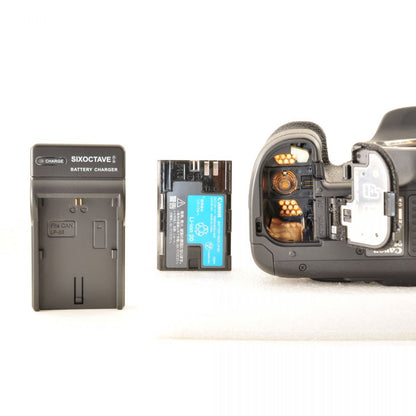 【中古】Canon EOS 7D EF-S 18-200mm f/3.5-5.6 IS 18.0MP ズームレンズ セット 一眼レフ デジタルカメラ キヤノン