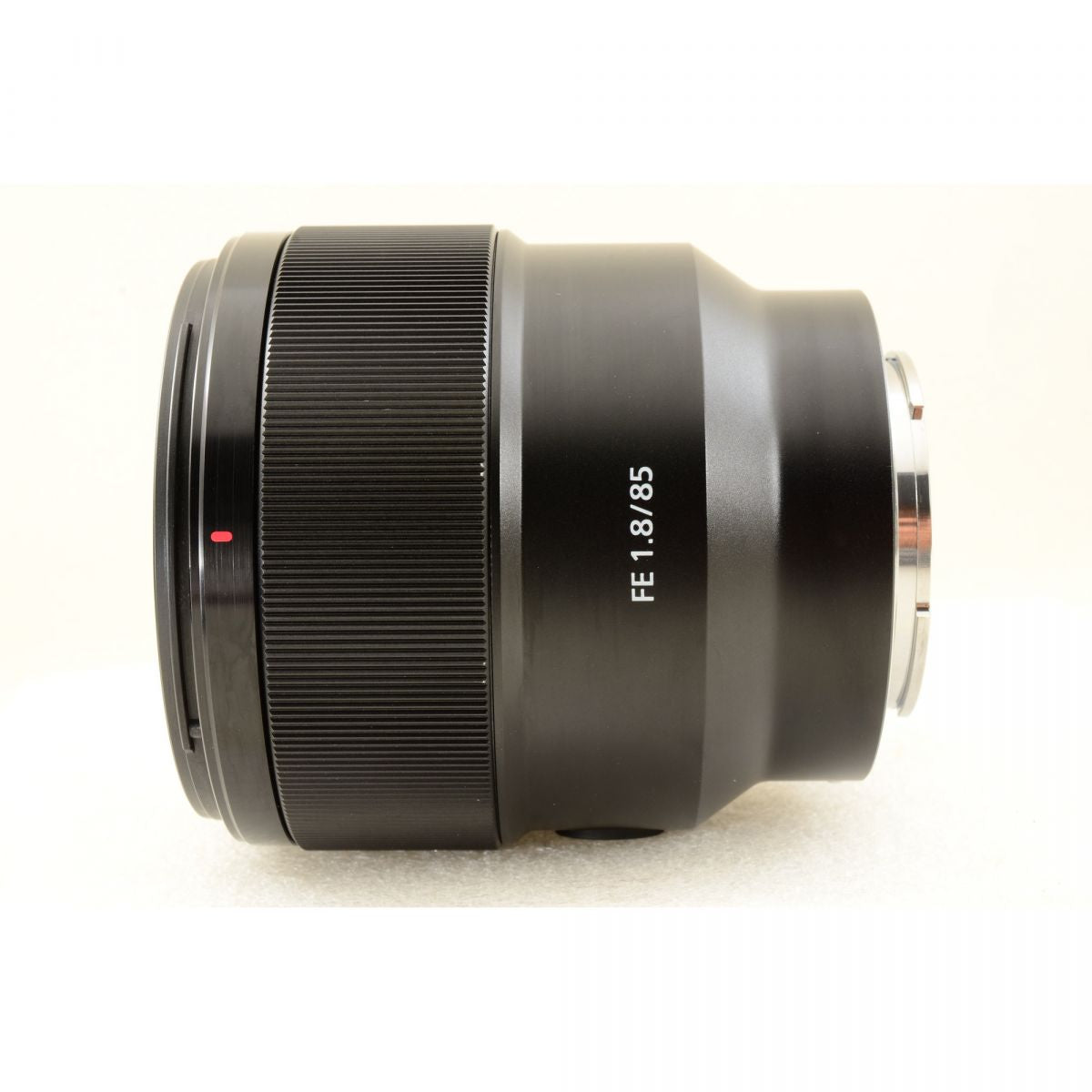【中古】Sony FE 85mm f/1.8 単焦点 カメラレンズ 交換レンズ フード 元箱付 ソニー