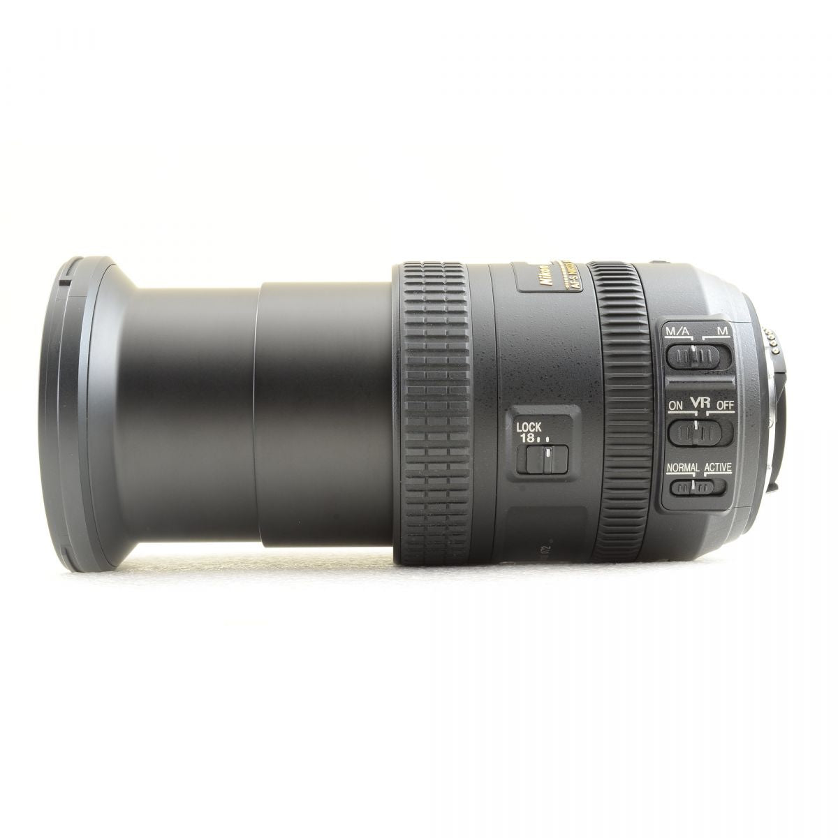 【中古】Nikon AF-S DX NIKKOR 18-200mm f/3.5-5.6G ED VR II 高倍率ズームレンズ フード付 ニコン