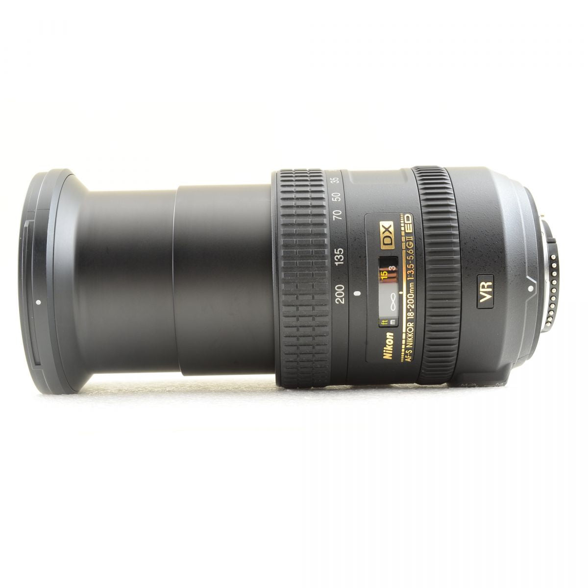 【中古】Nikon AF-S DX NIKKOR 18-200mm f/3.5-5.6G ED VR II 高倍率ズームレンズ フード付 ニコン