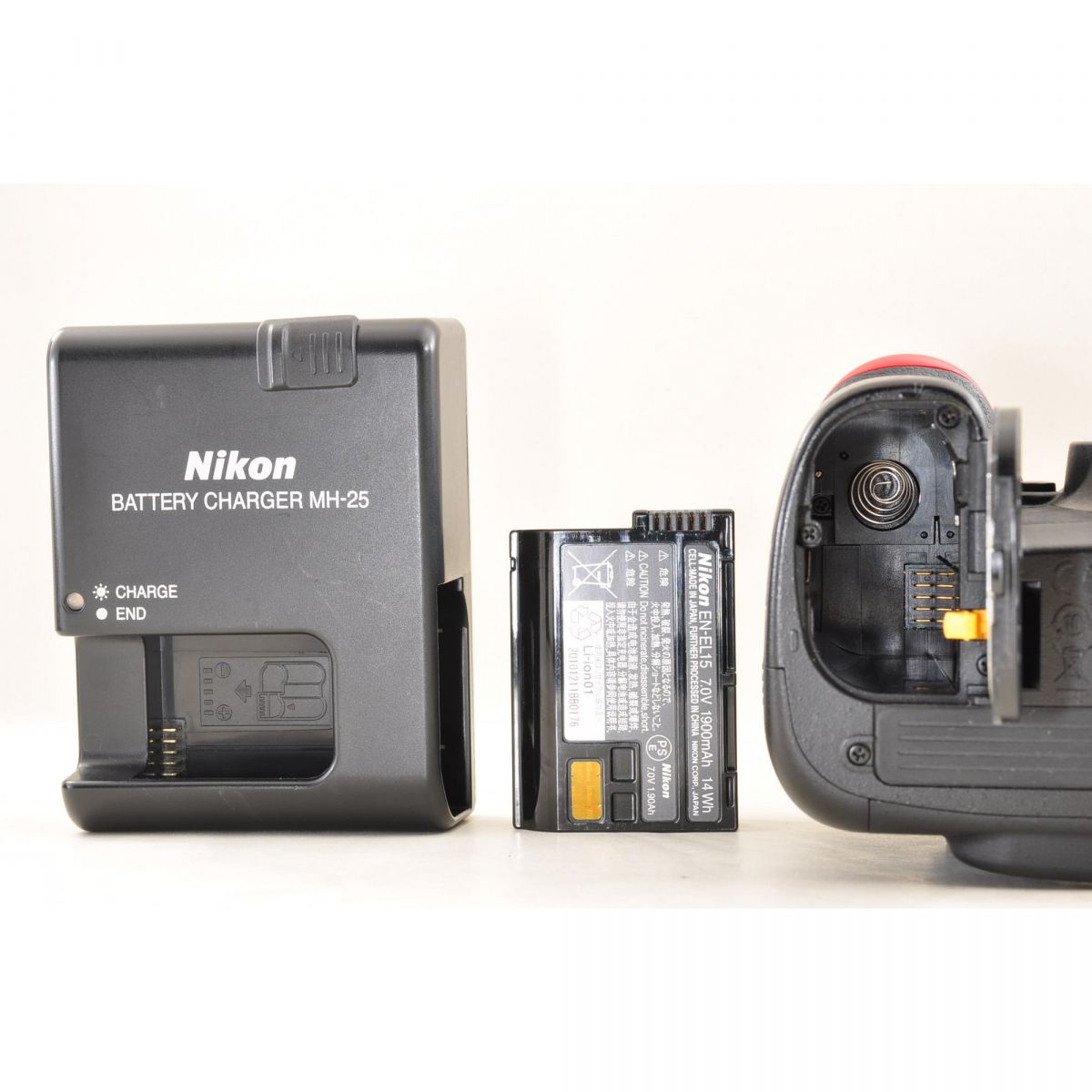 【中古】Nikon D7100 DX 18-105mm f/3.5-5.6G 一眼レフ デジタルカメラ ニコン