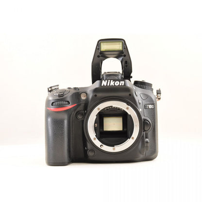 【中古】Nikon D7100 DX 18-105mm f/3.5-5.6G 一眼レフ デジタルカメラ ニコン