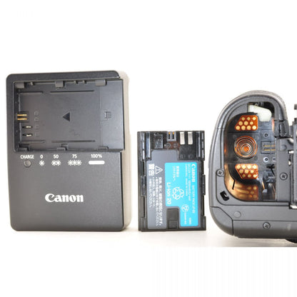 【中古】Canon EOS 5D Mark II 21.1MP フルサイズ 一眼レフ デジタルカメラ キヤノン