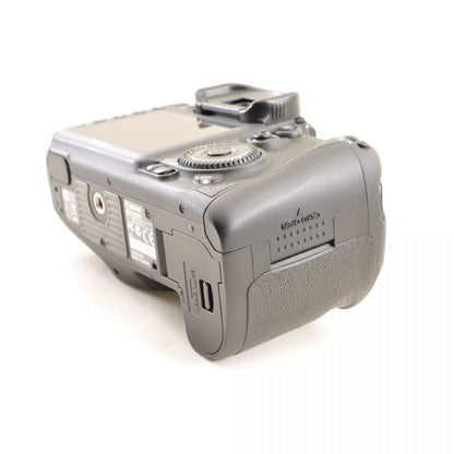 【中古】Canon EOS 7D EF-S 18-200mm f/3.5-5.6 IS 18.0MP ブラック 一眼レフ キヤノン