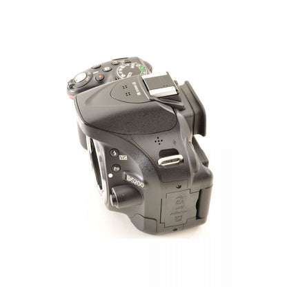 【中古】Nikon D5200 18-105mm VR レンズキット ブラック デジタル一眼レフ ニコン