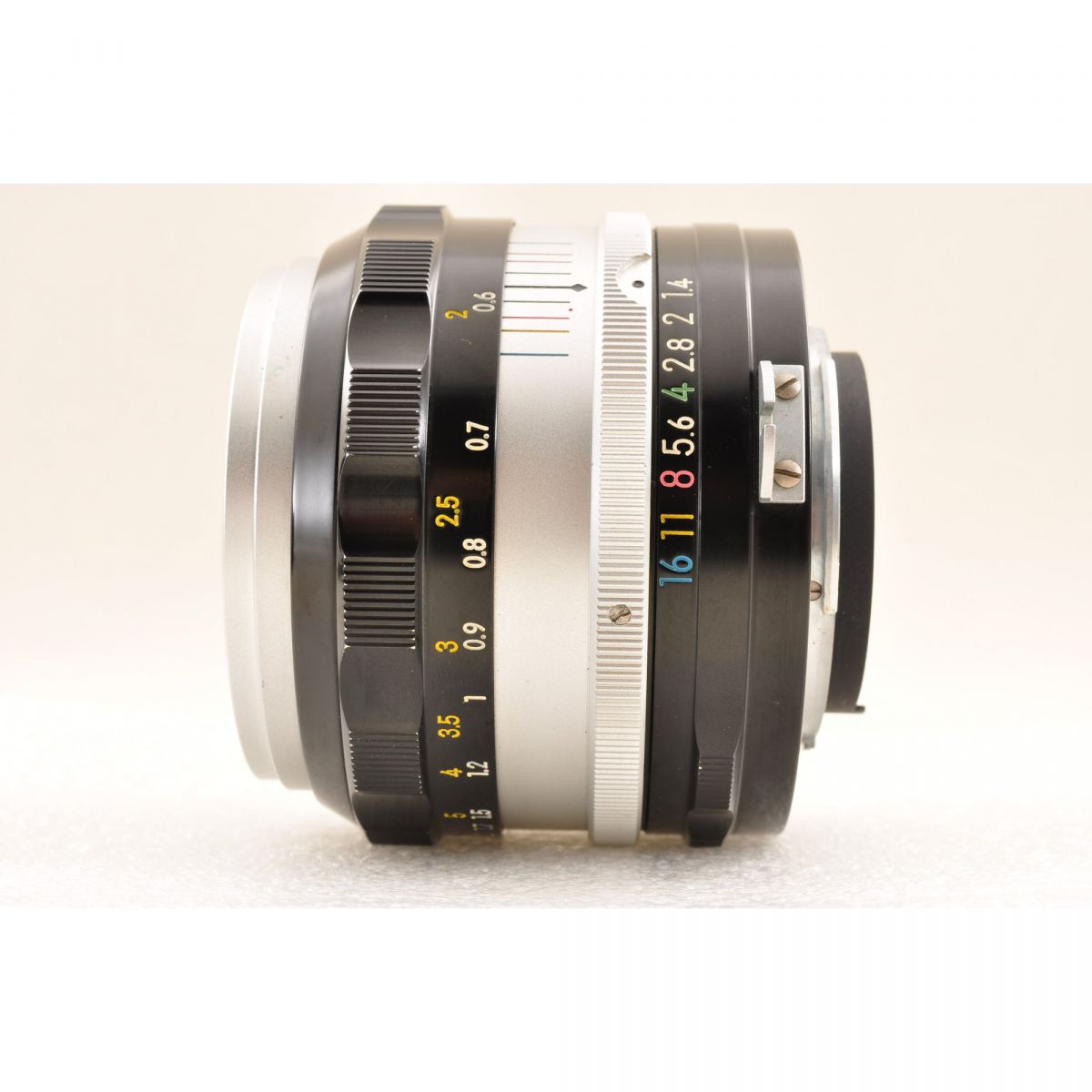 【中古】Nikon F アイレベル シルバー フィルムカメラ NIKKOR-S Auto 50mm f/1.4 非Ai レンズ ケース付 ニコン