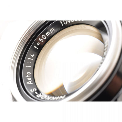 【中古】Nikon F アイレベル シルバー フィルムカメラ NIKKOR-S Auto 50mm f/1.4 非Ai レンズ ケース付 ニコン
