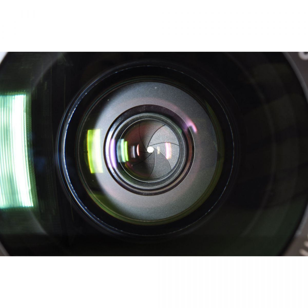 【中古】Nikon D3400 デジタルカメラ AF-S 18-55mm VR レンズキット デジタルカメラ ニコン