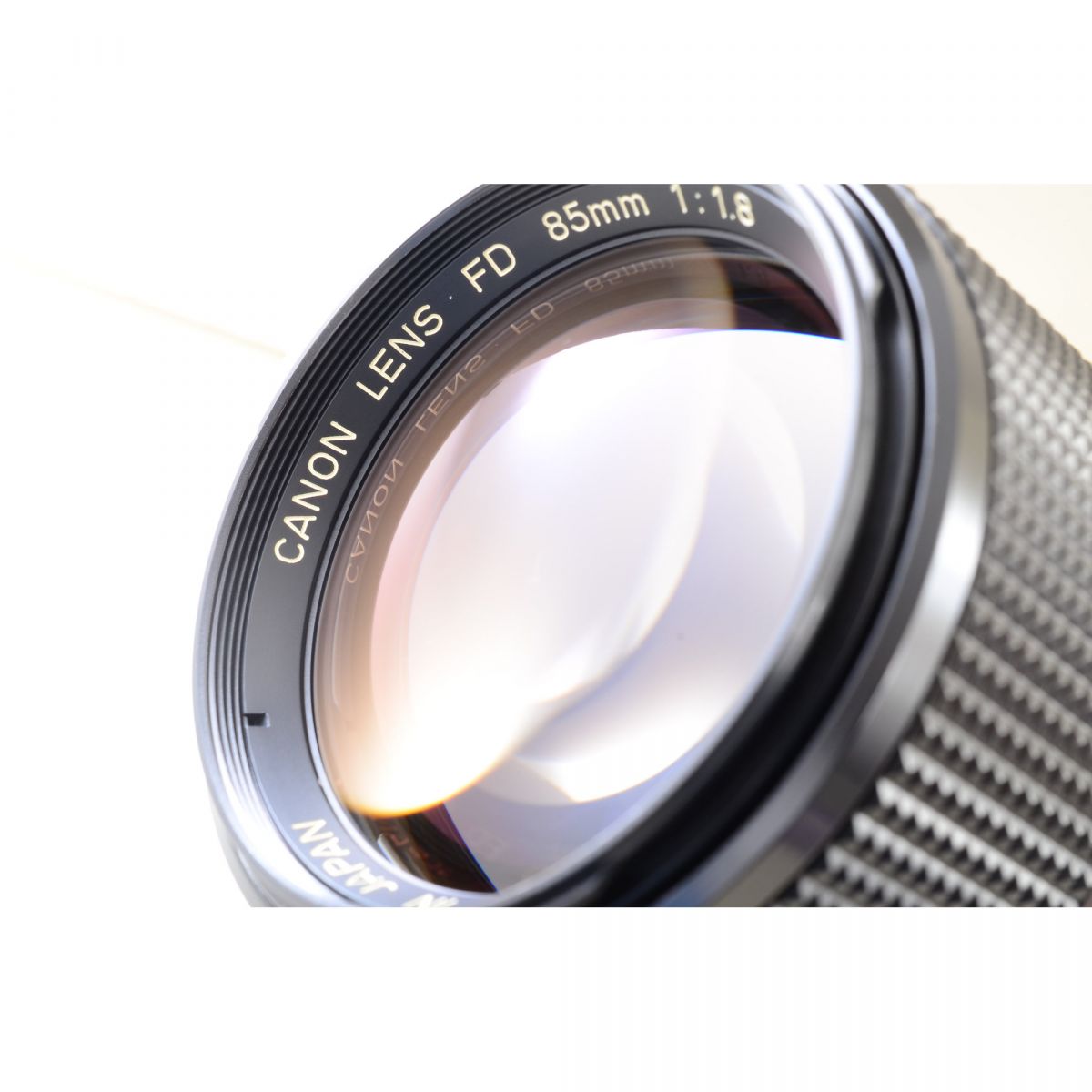 【中古】Canon New FD 85mm f/1.8 単焦点 ポートレートレンズ ソフトフィルター付 キヤノン
