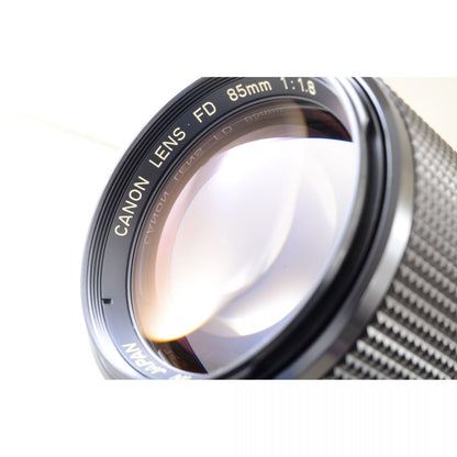 【中古】Canon New FD 85mm f/1.8 単焦点 ポートレートレンズ ソフトフィルター付 キヤノン