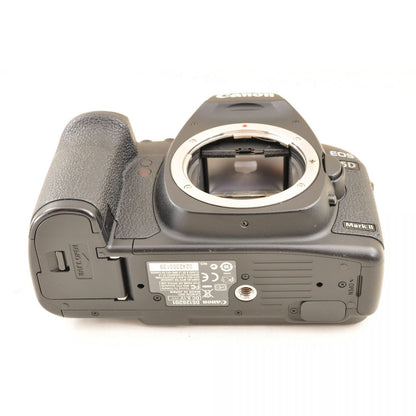 【中古】Canon EOS 5D Mark II ボディ フルサイズ デジタルカメラ キヤノン