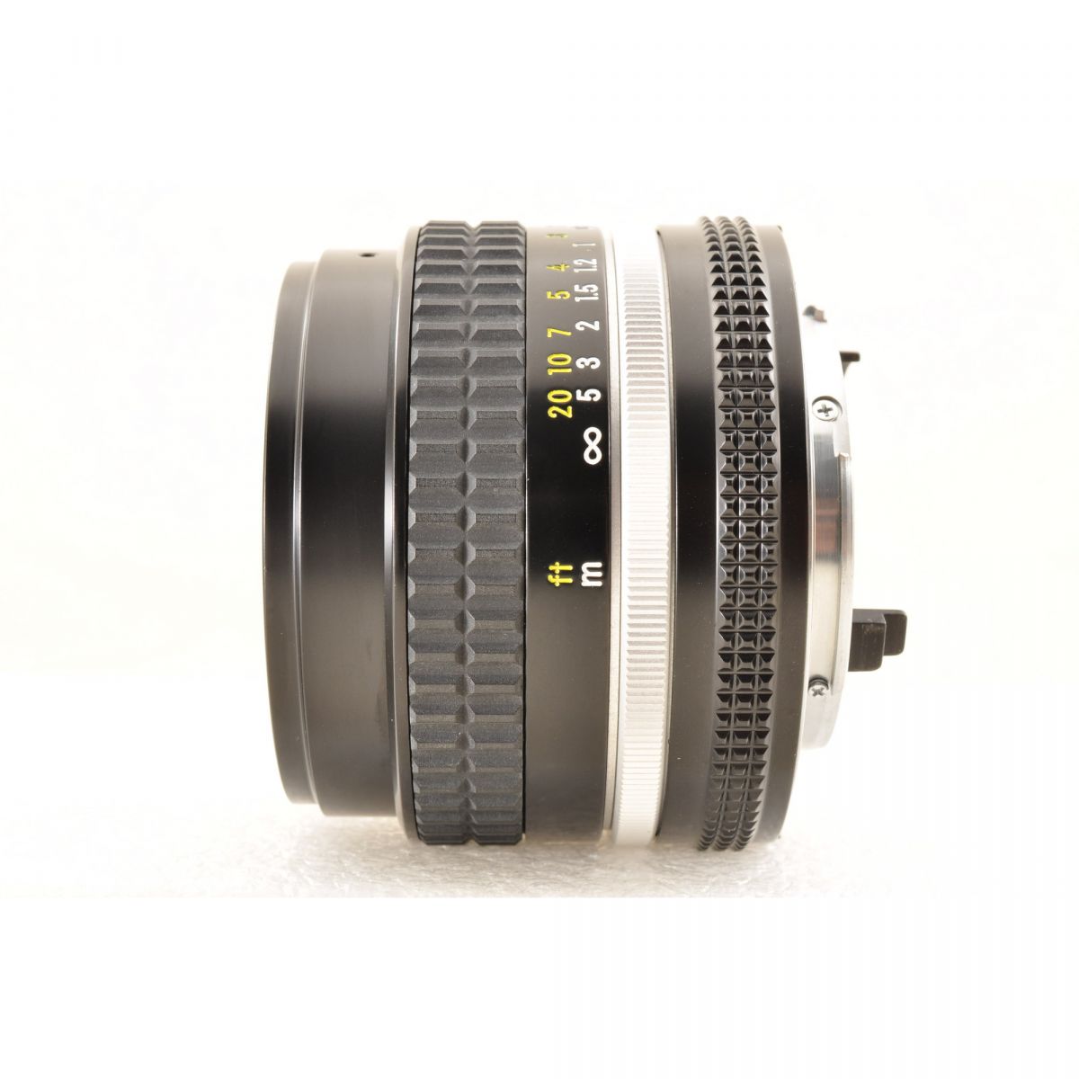 【中古】Nikon Ai-S NIKKOR 50mm f/1.4 標準単焦点 マニュアルフォーカスレンズ 元箱付 ニコン