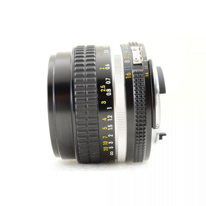 【中古】Nikon Ai-S NIKKOR 50mm f/1.4 標準単焦点 マニュアルフォーカスレンズ ニコン