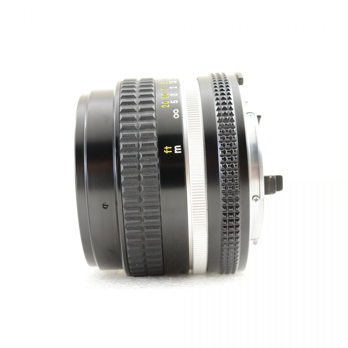 【中古】Nikon Ai-S NIKKOR 50mm f/1.4 標準単焦点 マニュアルフォーカスレンズ ニコン