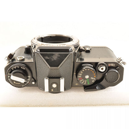 【中古】Nikon FE ブラック 一眼レフ フィルムカメラ 本体 Ai 24mm f2.8 広角 単焦点 レンズセット ニコン