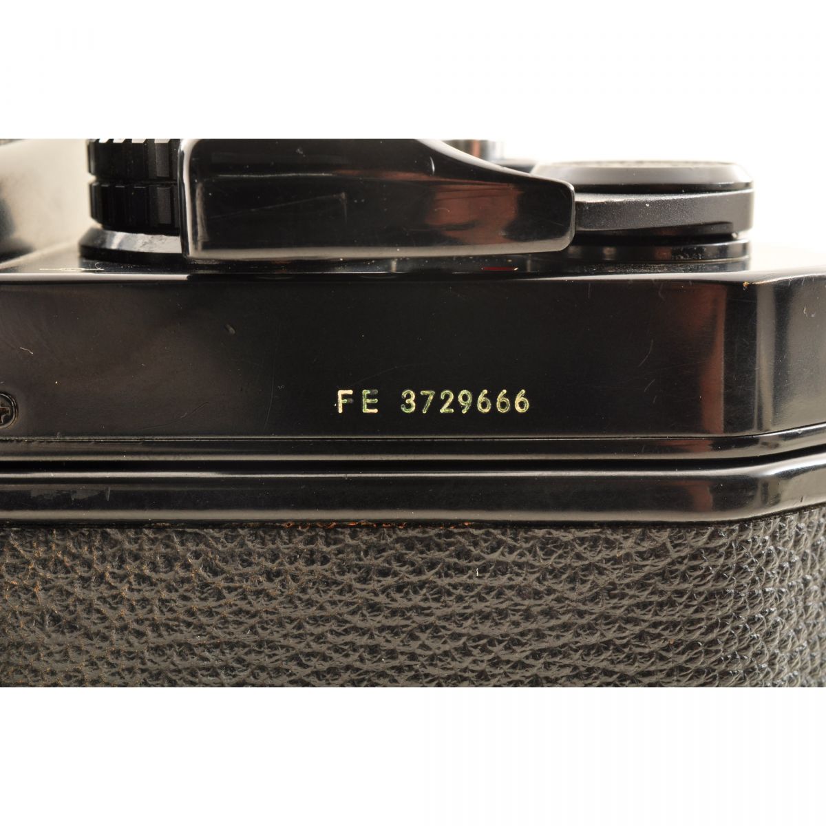 【中古】Nikon FE ブラック 一眼レフ フィルムカメラ 本体 Ai 24mm f2.8 広角 単焦点 レンズセット ニコン