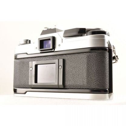 【中古】Canon AE-1 シルバー フィルムカメラ New FD 50mm F1.4 単焦点レンズ セット キヤノン