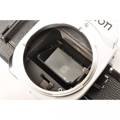 【中古】Canon AE-1 シルバー フィルムカメラ New FD 50mm F1.4 単焦点レンズ セット キヤノン
