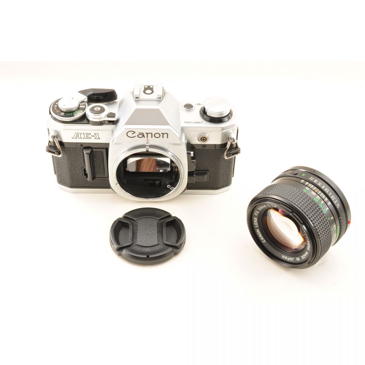 【中古】Canon AE-1 シルバー フィルムカメラ New FD 50mm F1.4 単焦点レンズ セット キヤノン