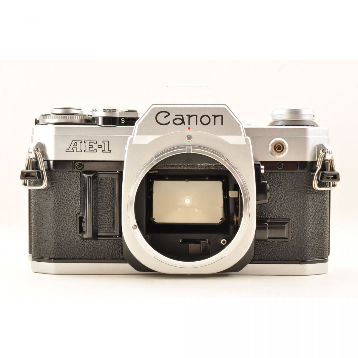 【中古】Canon AE-1 シルバー フィルムカメラ New FD 50mm F1.4 単焦点レンズ セット キヤノン