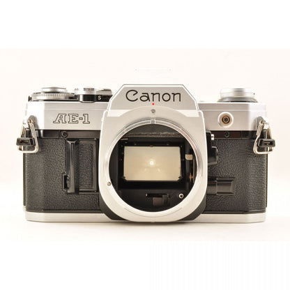 【中古】Canon AE-1 シルバー フィルムカメラ New FD 50mm F1.4 単焦点レンズ セット キヤノン