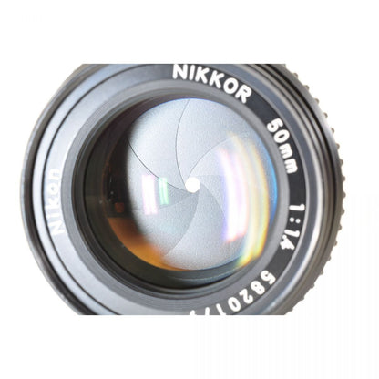 【中古】Nikon Ai-S NIKKOR 50mm F1.4 フード 単焦点 カメラレンズ 交換レンズ ニコン S/N:5820179