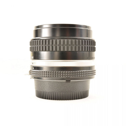 【中古】Nikon Ai-S NIKKOR 50mm F1.4 フード 単焦点 カメラレンズ 交換レンズ ニコン S/N:5820179