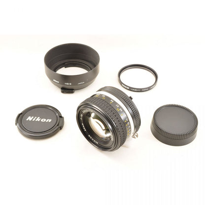 【中古】Nikon Ai-S NIKKOR 50mm F1.4 フード 単焦点 カメラレンズ 交換レンズ ニコン S/N:5820179