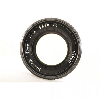 【中古】Nikon Ai-S NIKKOR 50mm F1.4 フード 単焦点 カメラレンズ 交換レンズ ニコン S/N:5820179