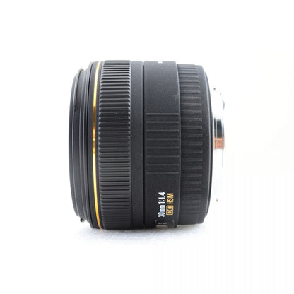 【中古】SIGMA 30mm f1.4 EX DC HSM フード 単焦点 カメラレンズ 交換レンズ シグマ キヤノン用 S/N:1018125