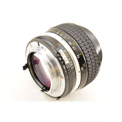 【中古】Nikon Nikkor Ai-s 50mm F1.2 MF 単焦点 Nikon Fマウント用 カメラレンズ 交換レンズ ニコン
