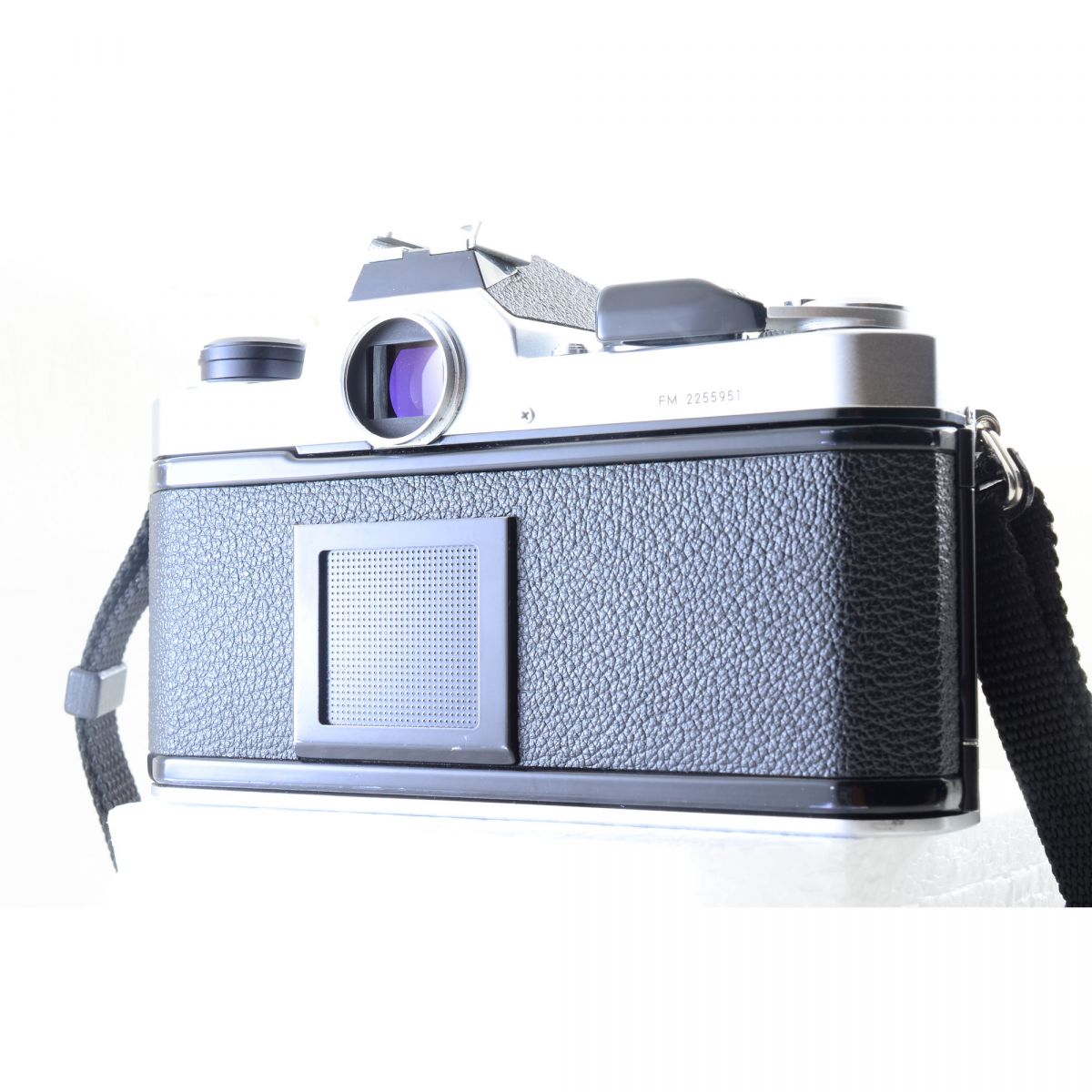 【中古】Nikon FM シルバー 一眼レフ フィルムカメラ Ai NIKKOR 50mm f/1.4 ニコン セット S/N:2255951