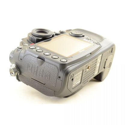 【中古】Nikon D300 12.3MP 一眼レフ デジタルカメラ ニコン S/N:2058104