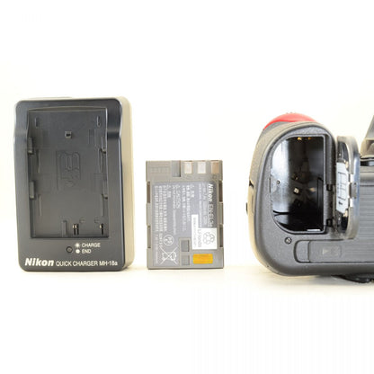 【中古】Nikon D300 12.3MP 一眼レフ デジタルカメラ ニコン S/N:2058104