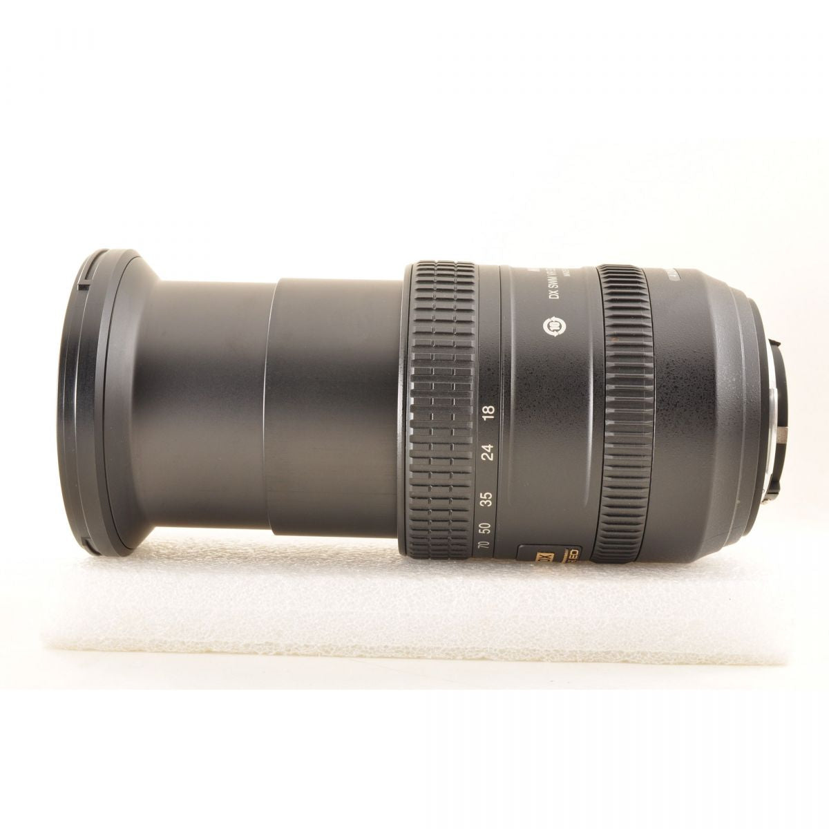 【中古】Nikon AF-S DX 18-200mm f3.5-5.6G ED VR II 元箱 フード ズーム カメラレンズ 交換レンズ ニコン S/N:42673567