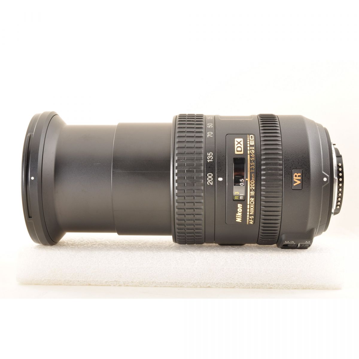【中古】Nikon AF-S DX 18-200mm f3.5-5.6G ED VR II 元箱 フード ズーム カメラレンズ 交換レンズ ニコン S/N:42673567