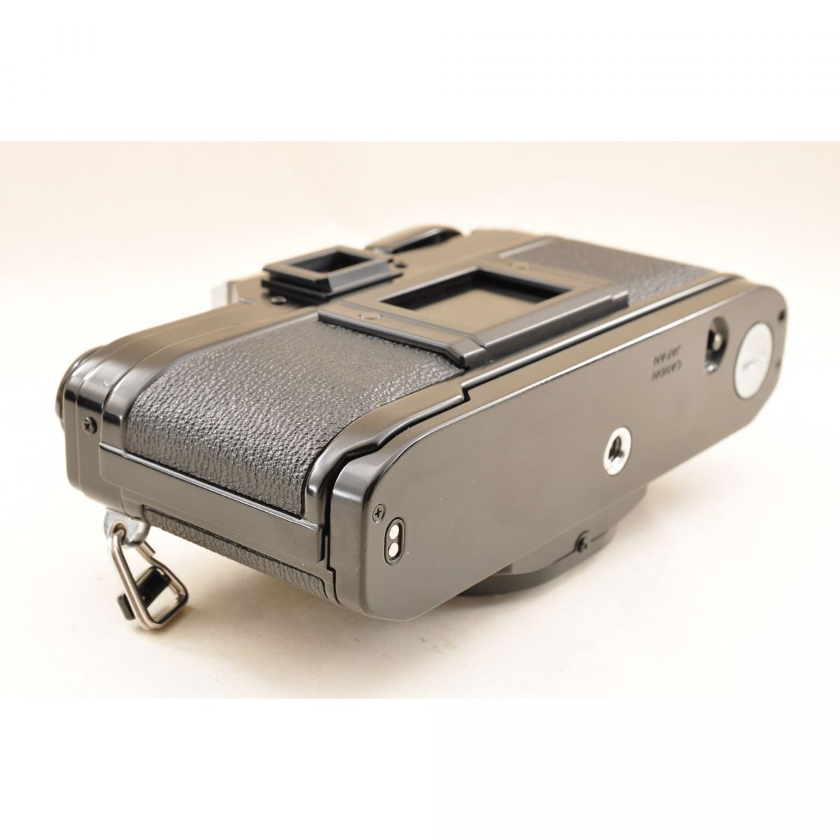 【中古】Canon AE-1 ブラック 一眼レフ フィルムカメラ New FD 35-105mm f3.5 マクロ ズームレンズ セット キヤノン S/N:5092284