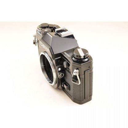 【中古】Canon AE-1 ブラック 一眼レフ フィルムカメラ New FD 35-105mm f3.5 マクロ ズームレンズ セット キヤノン S/N:5092284