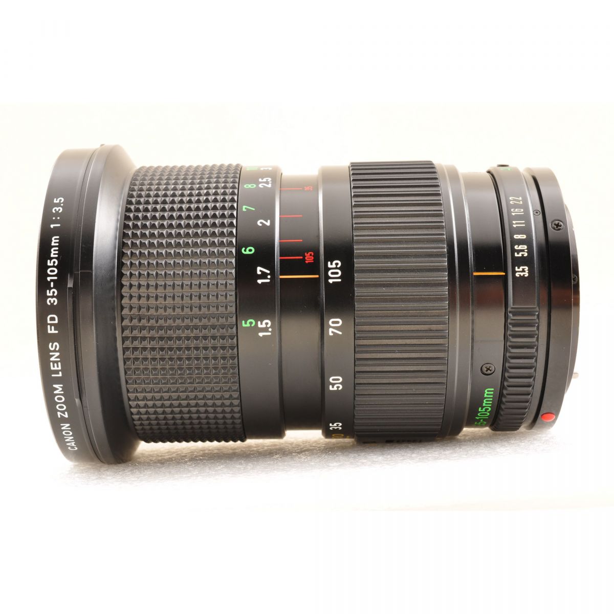 【中古】Canon AE-1 ブラック 一眼レフ フィルムカメラ New FD 35-105mm f3.5 マクロ ズームレンズ セット キヤノン S/N:5092284