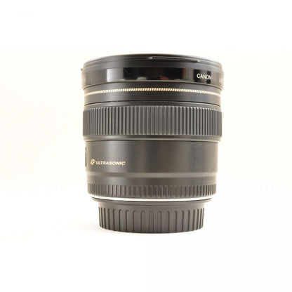 【中古】Canon EF 20mm f/2.8 USM 広角 単焦点レンズ キャノン S/N: 4200258C
