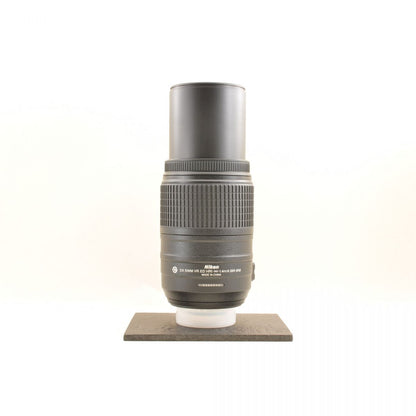 【中古】Nikon AF-S DX 55-300mm f/4.5-5.6G ED VR フード付 ニコン S/N: 2565839