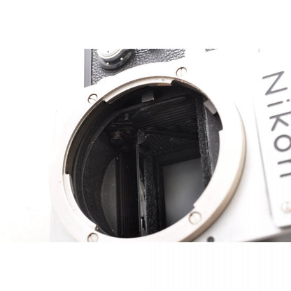 【中古】Nikon F アイレベル シルバー 35mm 一眼レフ フィルムカメラ ニコン S/N: 7277290