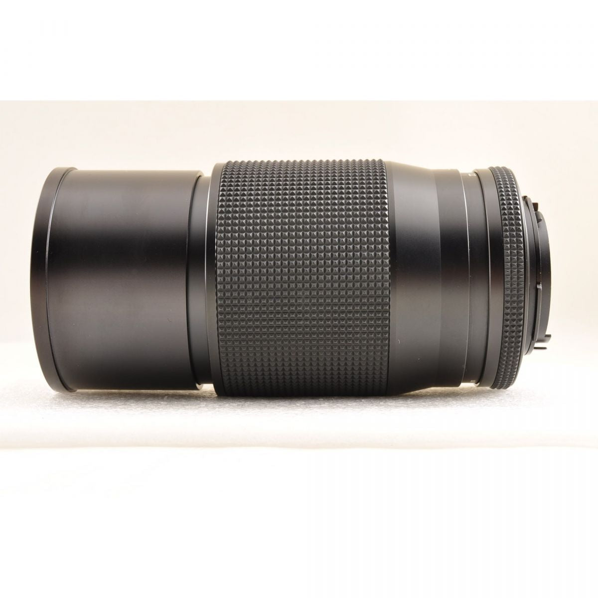 【中古】Contax Carl Zeiss Sonnar T* 135mm f/2.8 AEJ ヤシカコンタックス S/N: 6605029